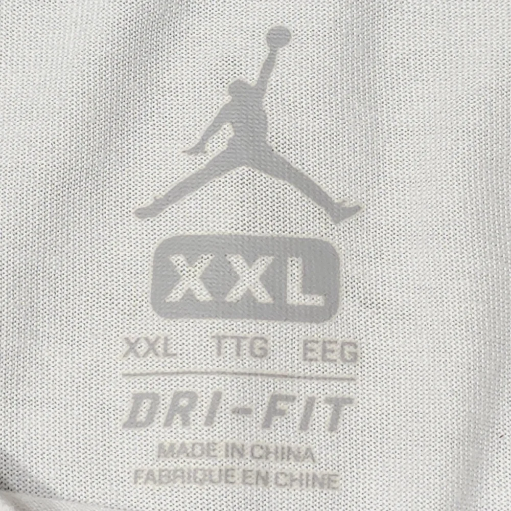 Jordan Wings Logo T Shirt Mens 2XL - Picture 4 of 4